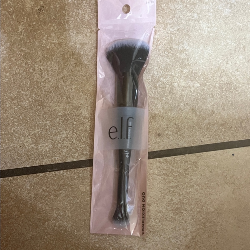 e.l.f. Complexion Duo Brush